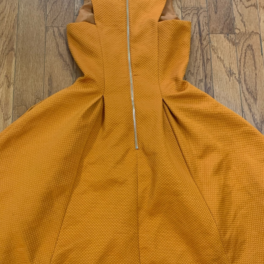 Dress - Picture 2 of 5